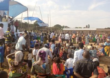 Uvira : Début du meeting de prière pour le pays et ses leaders politiques dont l’honorable Luc Mulimbalimba