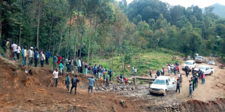 Sud-Kivu : Des sinistrés fouillant le volcan de Goma bloqués chez « les Français » à Nyabibwe