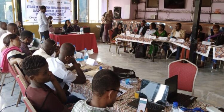 Sud-Kivu : Des jeunes leaders formés par la prunelle asbl s’engagent à communiquer dans la non-violence active