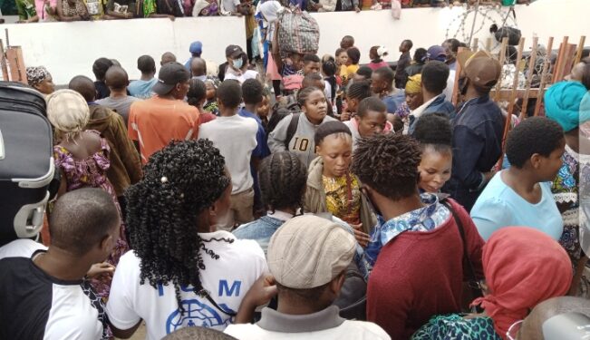 Sud-Kivu : « Nous avons loué un bateau qui va prendre les déplacés d’ici à Bukavu vers Goma » Cosmos Bishisha