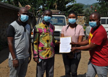 Kalehe : Des radios communautaires de la chefferie de Buhavu signent avec le CARG un contrat de production et diffusion des émissions de sensibilisation sur le Système d’Information sur le Marché (SIM)