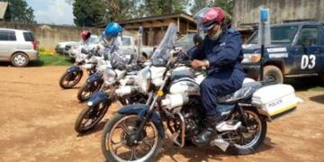 Maniema : le gouverneur intérimaire offre 22 motos aux services de sécurité