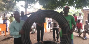 Uvira : La  population du quartier kasenga dans la ville d’uvira viennent d’être assisté par  Honorable Hamza mercredi 11 août 2021