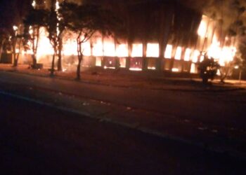 Sud-Kivu : Plus de signal pour certaines radios après l’incendie notifié à l’hôtel de poste de Bukavu