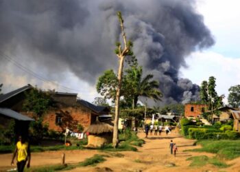 Ituri : Une dizaine de véhicules incendiés dans une nouvelle embuscade tendue par des rebelles ADF à Irumu