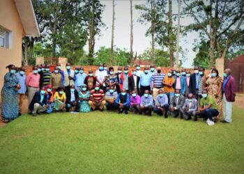 Sud-Kivu : 36 chefs de groupement et de village d’Idjwi Nord engagés pour le développement local de leurs entités après une journée de réflexion et d’échange avec SVC/Lima-Faidika