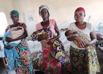 Campagne médico-chirurgicale à Uvira : Plusieurs femmes accouchent gratuitement, grâce à l’honorable Luc Mulimbalimba
