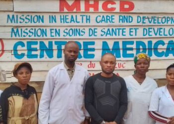 Uvira : Inauguration d’un nouveau centre médical par l’Honorable Luc Mulimbalimba à Kalundu pour promouvoir la santé de la population