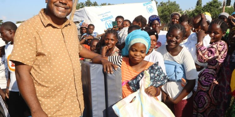 Uvira : Luc Mulimbalimba et son organisation MHCD au secours des déplacés internes de Kasenga